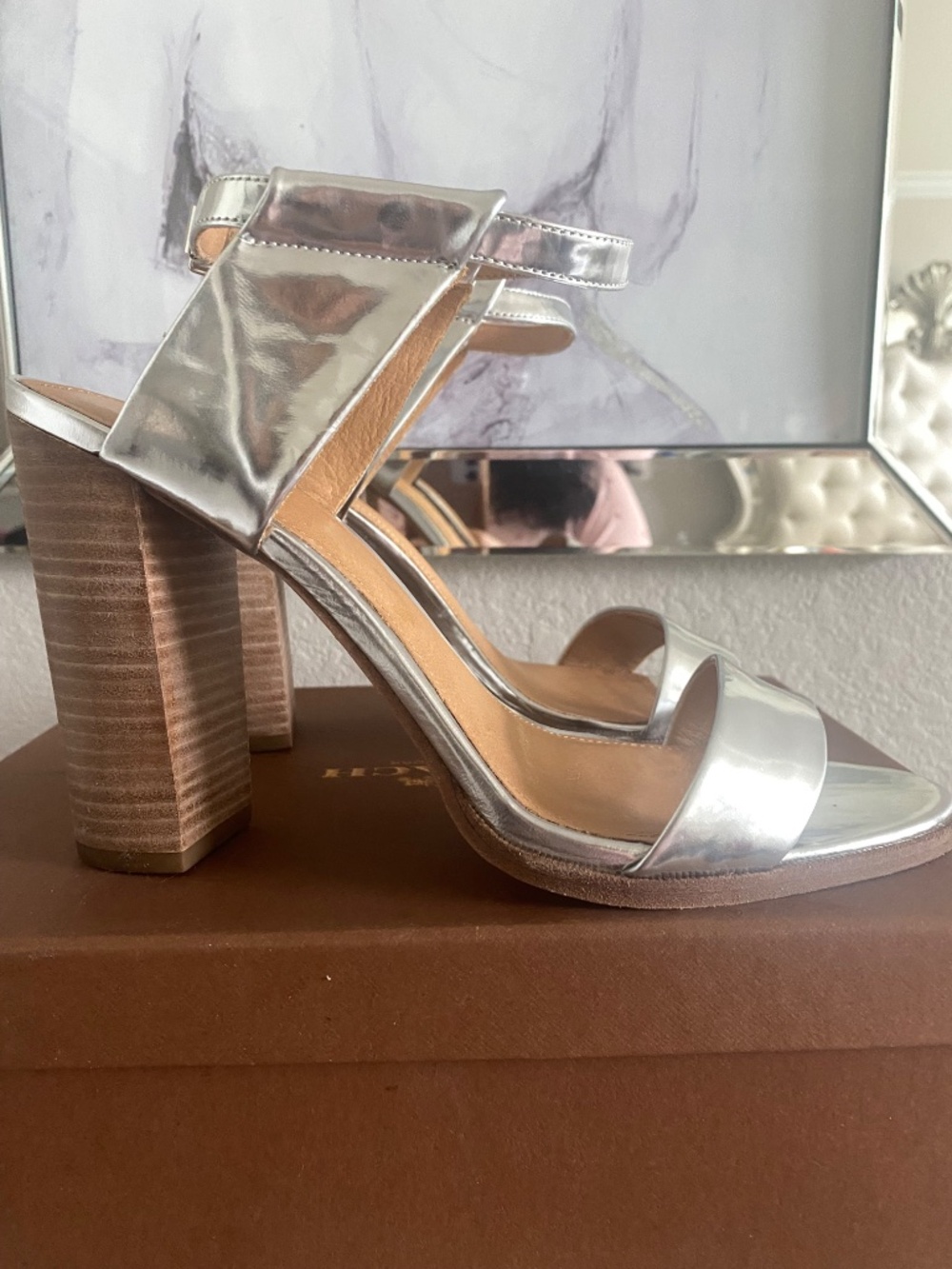 COACH LEXEY MIRROR METALLIC 9.5 - Picture 4 of 7